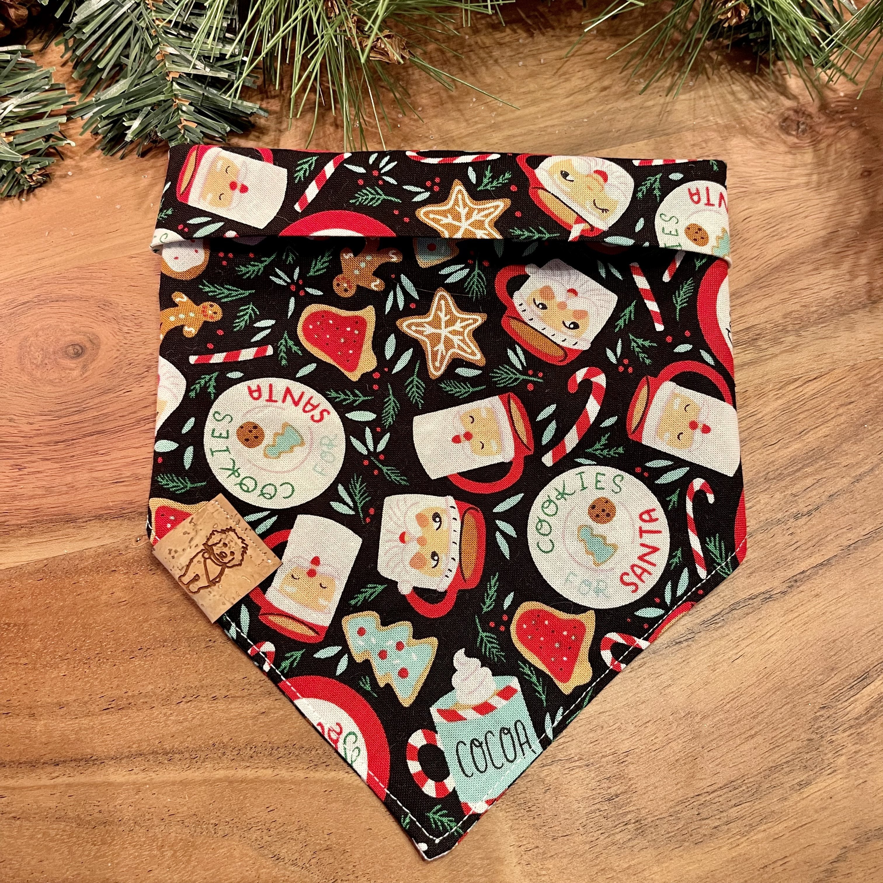 Bandana - Cookies & Milk - 4 DOTS Bandana - Cookies & Milk - 4 DOTS