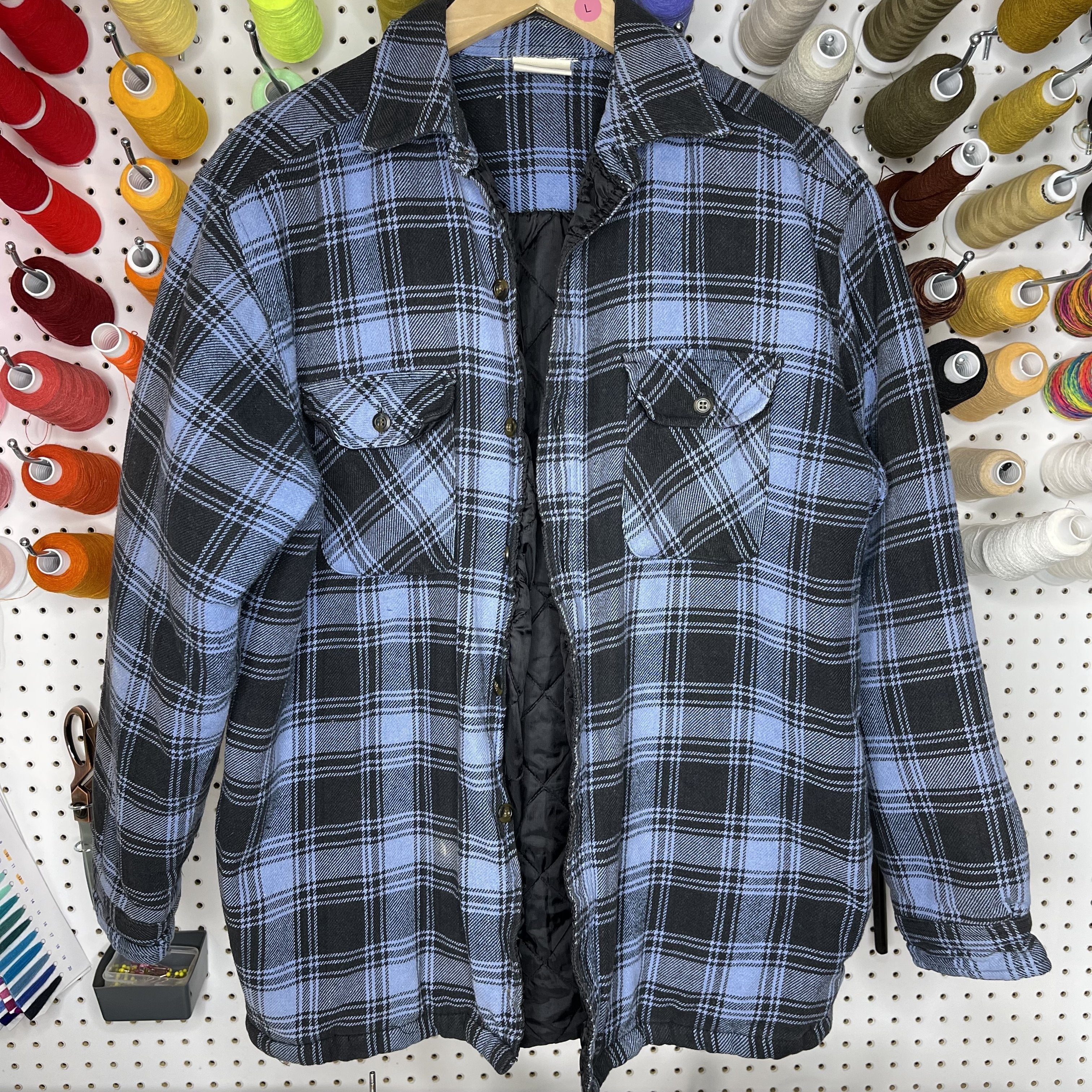 Flannel - XL - Light Blue/Navy Insulated Flannel - 4 DOTS Flannel - XL - Light Blue/Navy Insulated Flannel - 4 DOTS