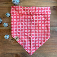 Bandana - Checkered Pink - 4 DOTS